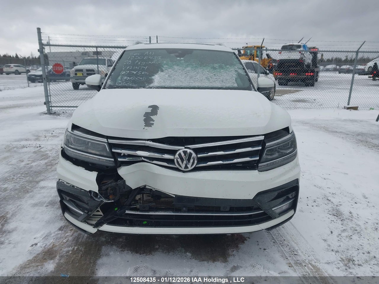 Image #/images/mount/3VV4B7AX8LM121474_12.jpg for vehicle