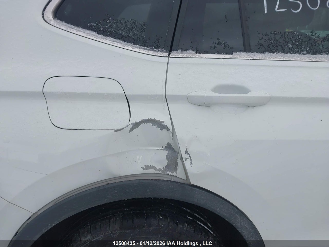 Image #/images/mount/3VV4B7AX8LM121474_18.jpg for vehicle