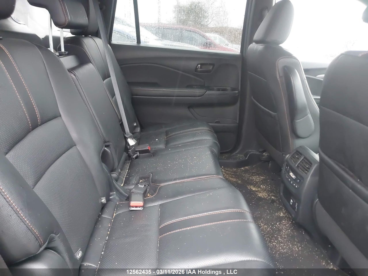 Image #/images/mount/5FNYF8H61PB502116_08.jpg for vehicle