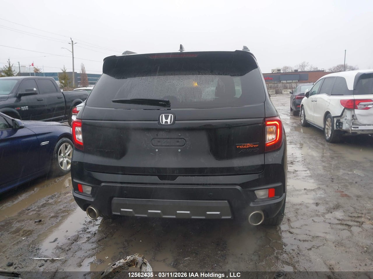 Image #/images/mount/5FNYF8H61PB502116_16.jpg for vehicle