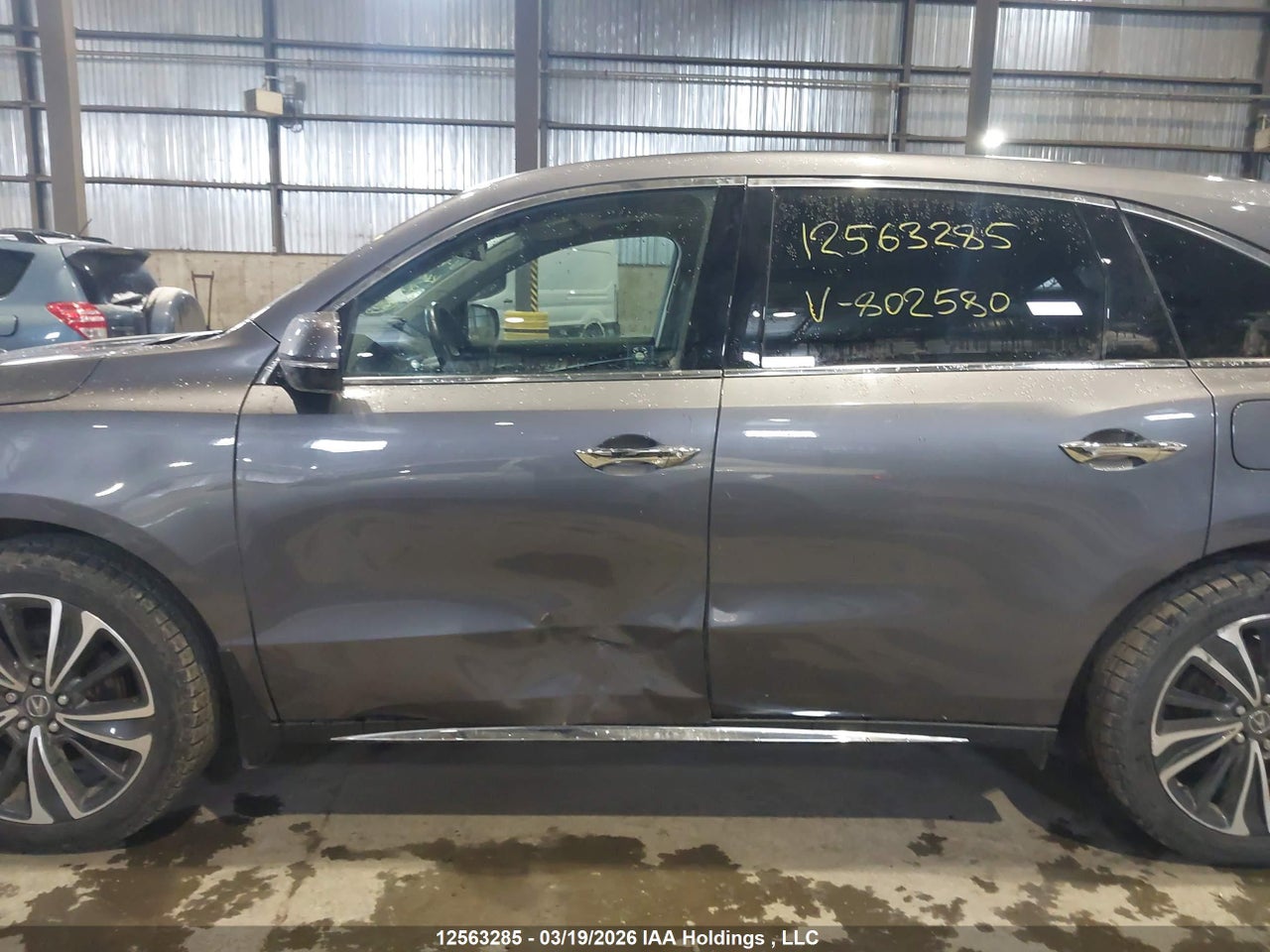 Image #/images/mount/5J8YD4H46LL802580_15.jpg for vehicle