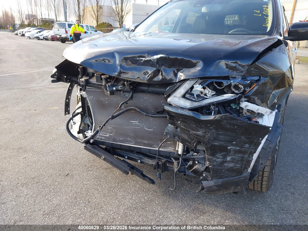 Image #/images/mount/5N1AT2MV9LC818421_06.jpg for vehicle