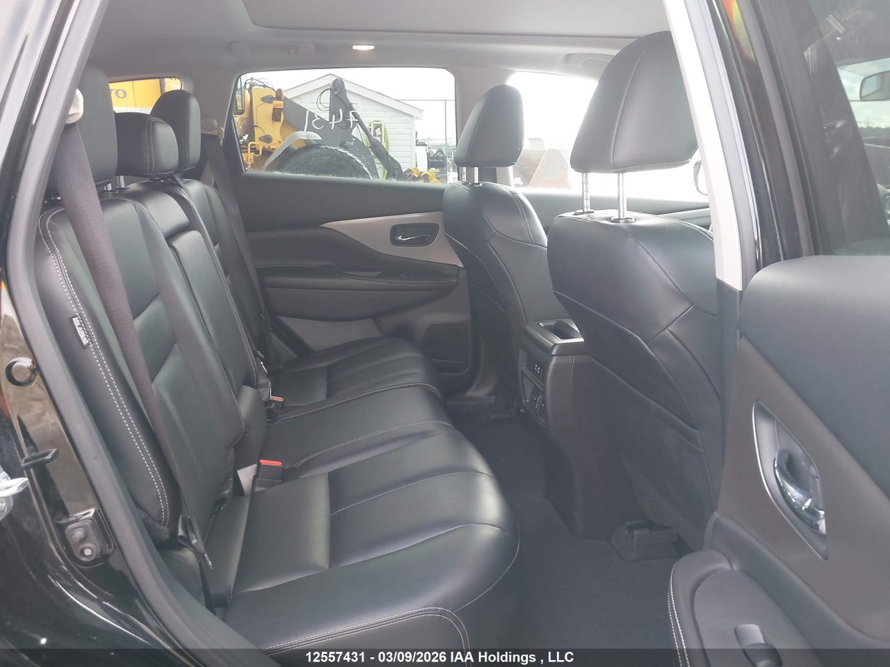 Image #/images/mount/5N1AZ2BS2RC104274_08.jpg for vehicle