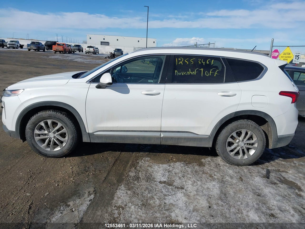 Image #/images/mount/5NMS2CAD2LH239401_14.jpg for vehicle