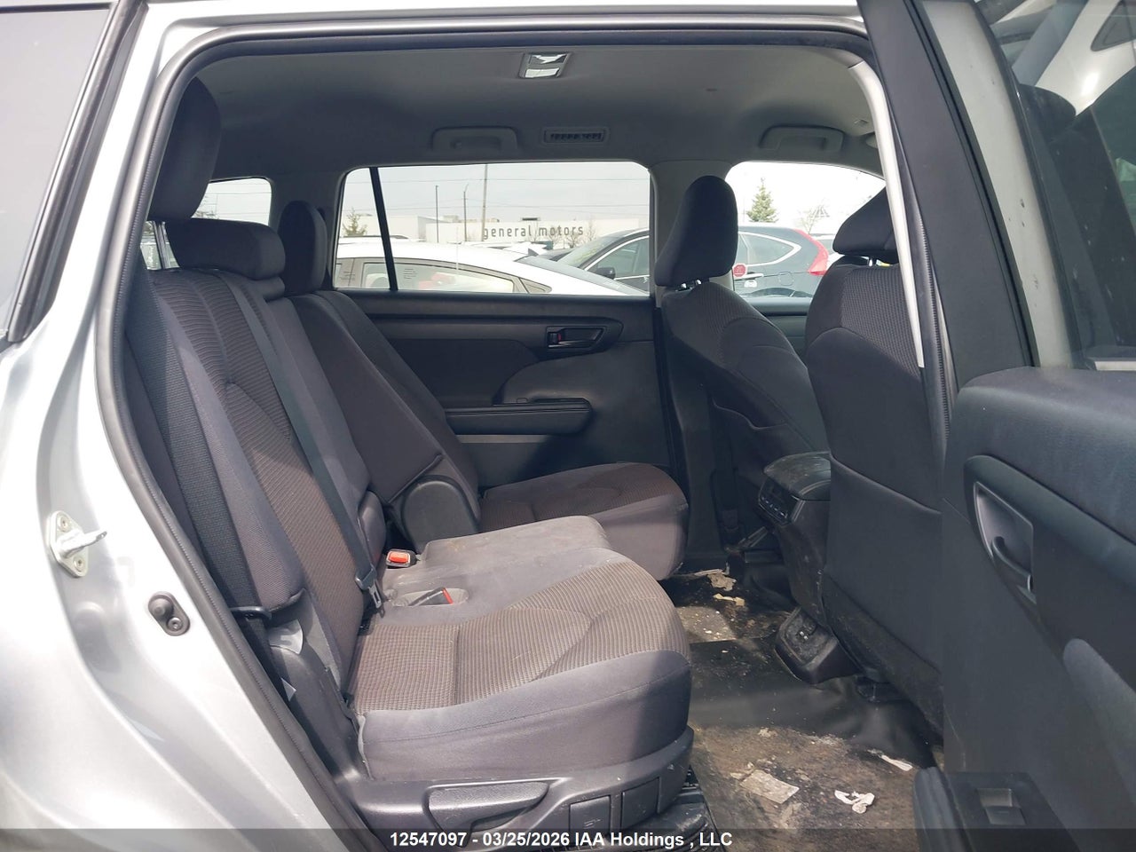 Image #/images/mount/5TDBBRCH3LS009432_08.jpg for vehicle