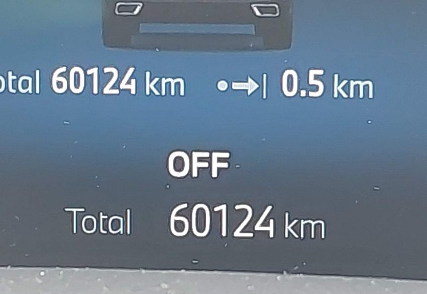 Image #/images/mount/5UX23EU03R9V17775_12.jpg for vehicle