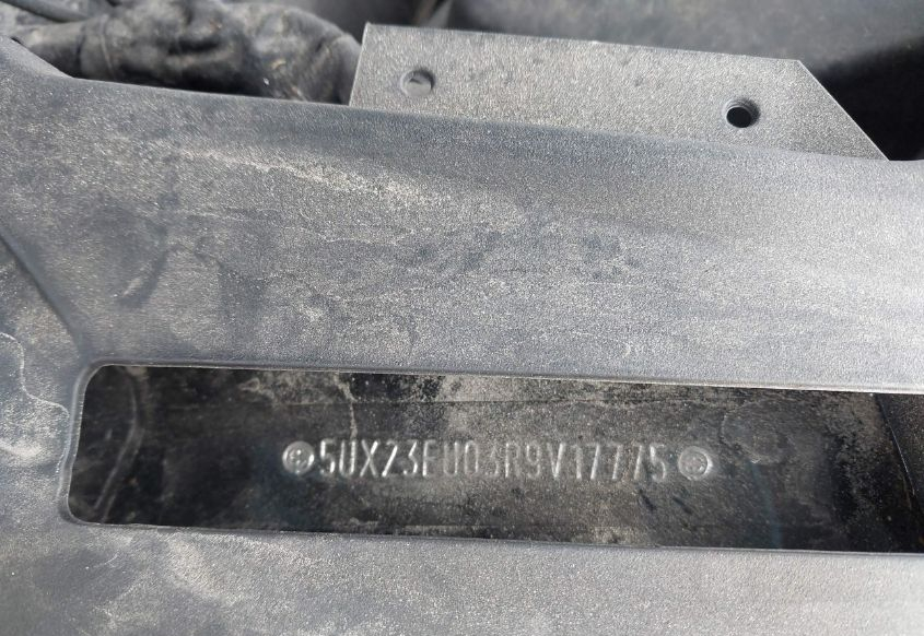 Image #/images/mount/5UX23EU03R9V17775_13.jpg for vehicle