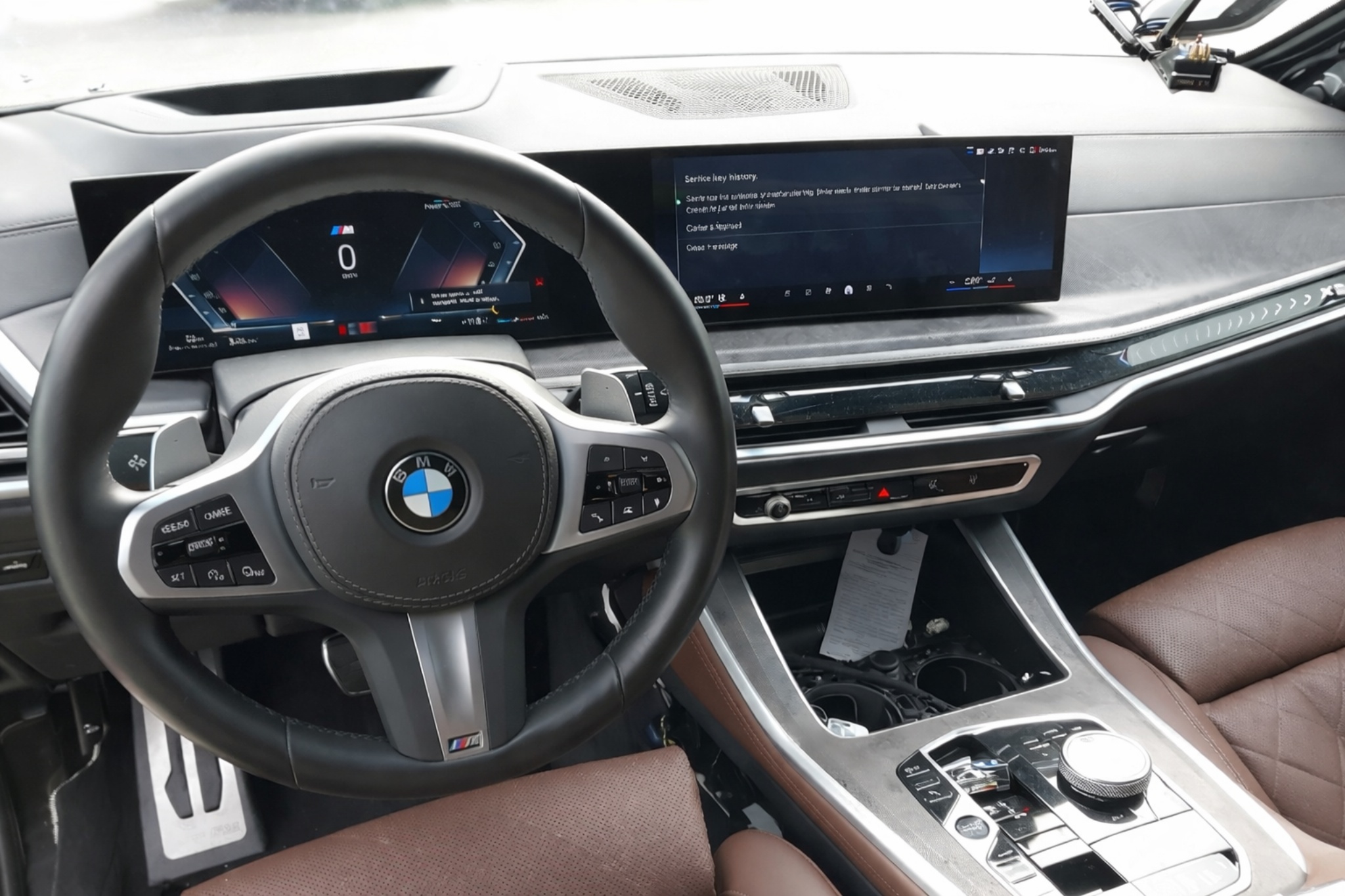 Image #/images/mount/5UX23EU03R9V17775_15.jpg for vehicle