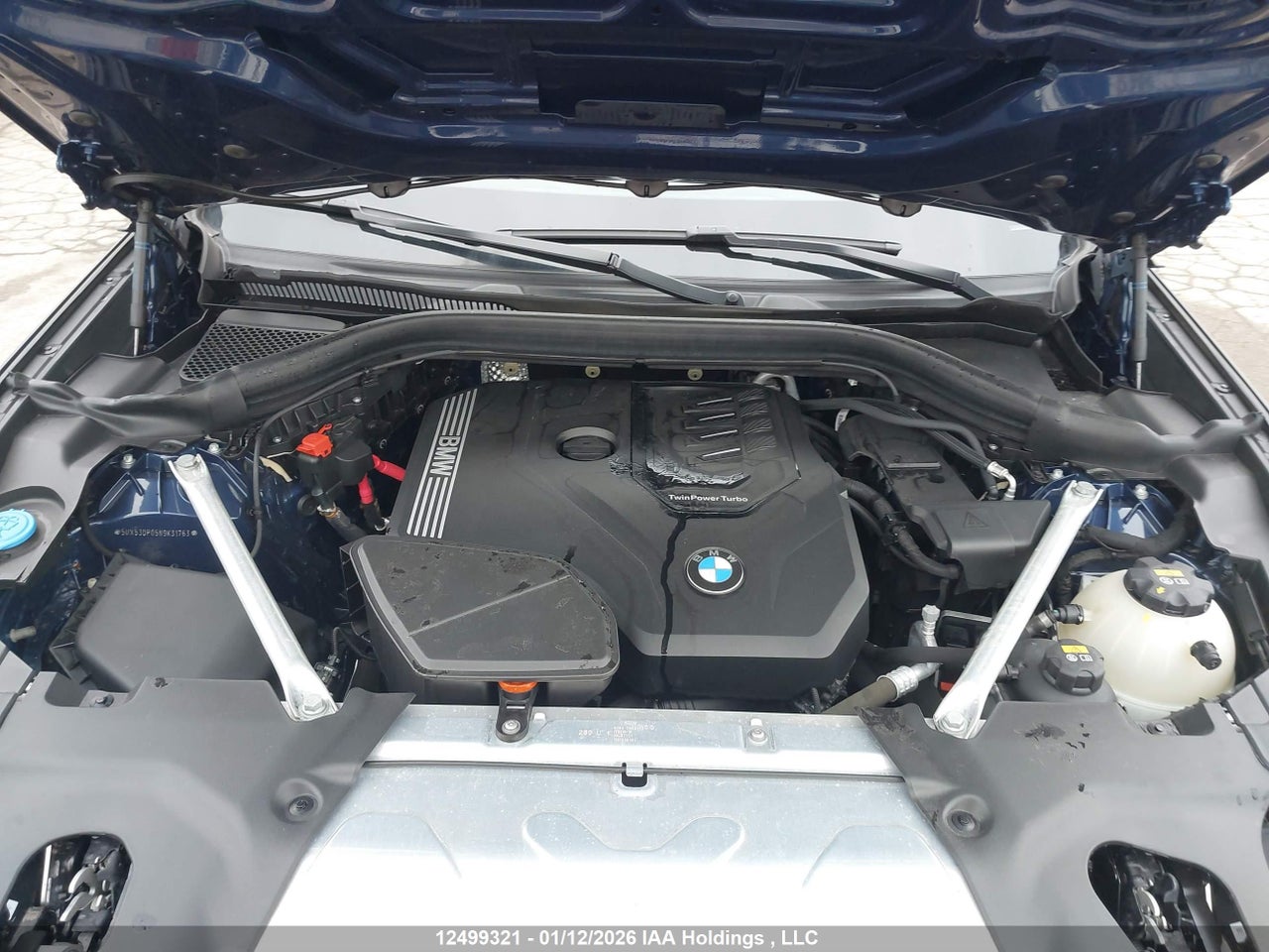 Image #/images/mount/5UX53DP05N9K31763_10.jpg for vehicle