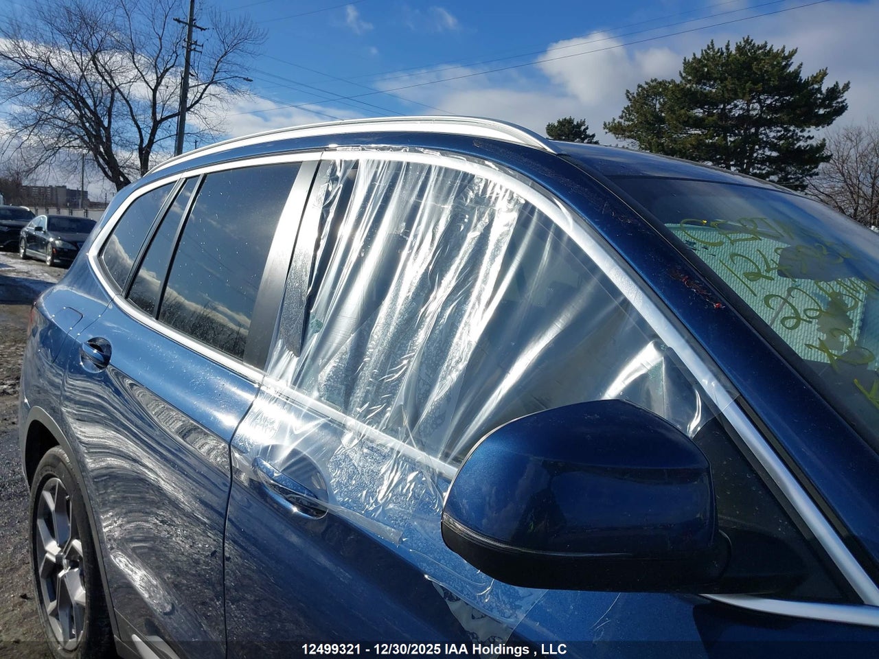 Image #/images/mount/5UX53DP05N9K31763_18.jpg for vehicle