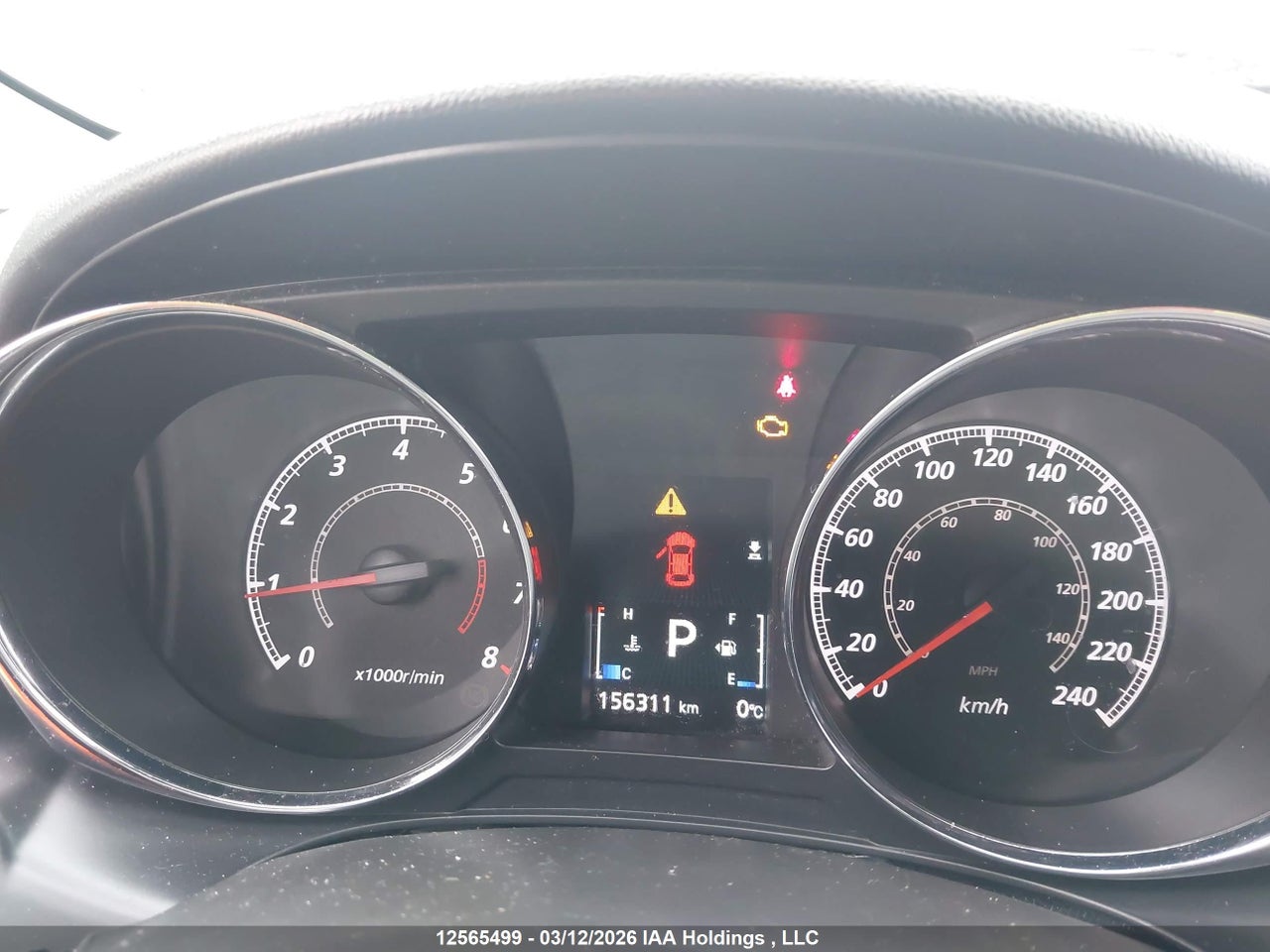 Image #/images/mount/JA4AJUAU4MU601558_07.jpg for vehicle