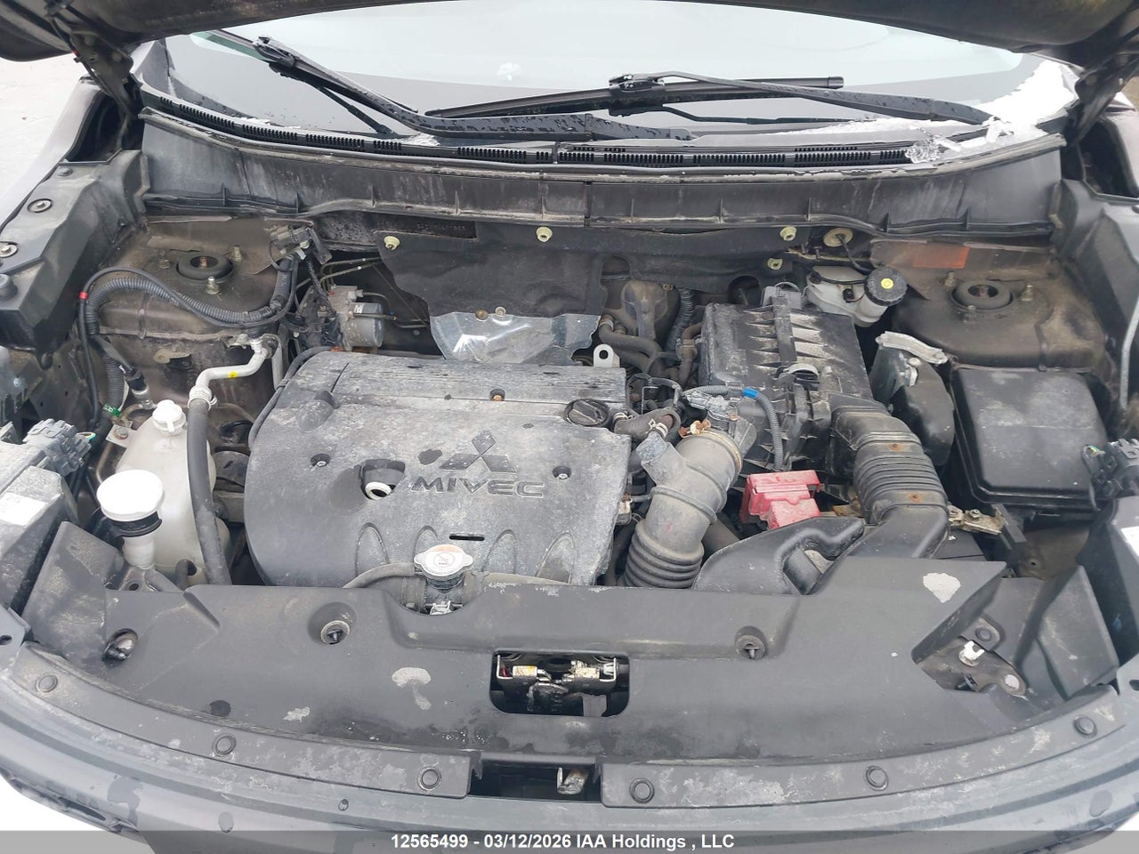 Image #/images/mount/JA4AJUAU4MU601558_10.jpg for vehicle