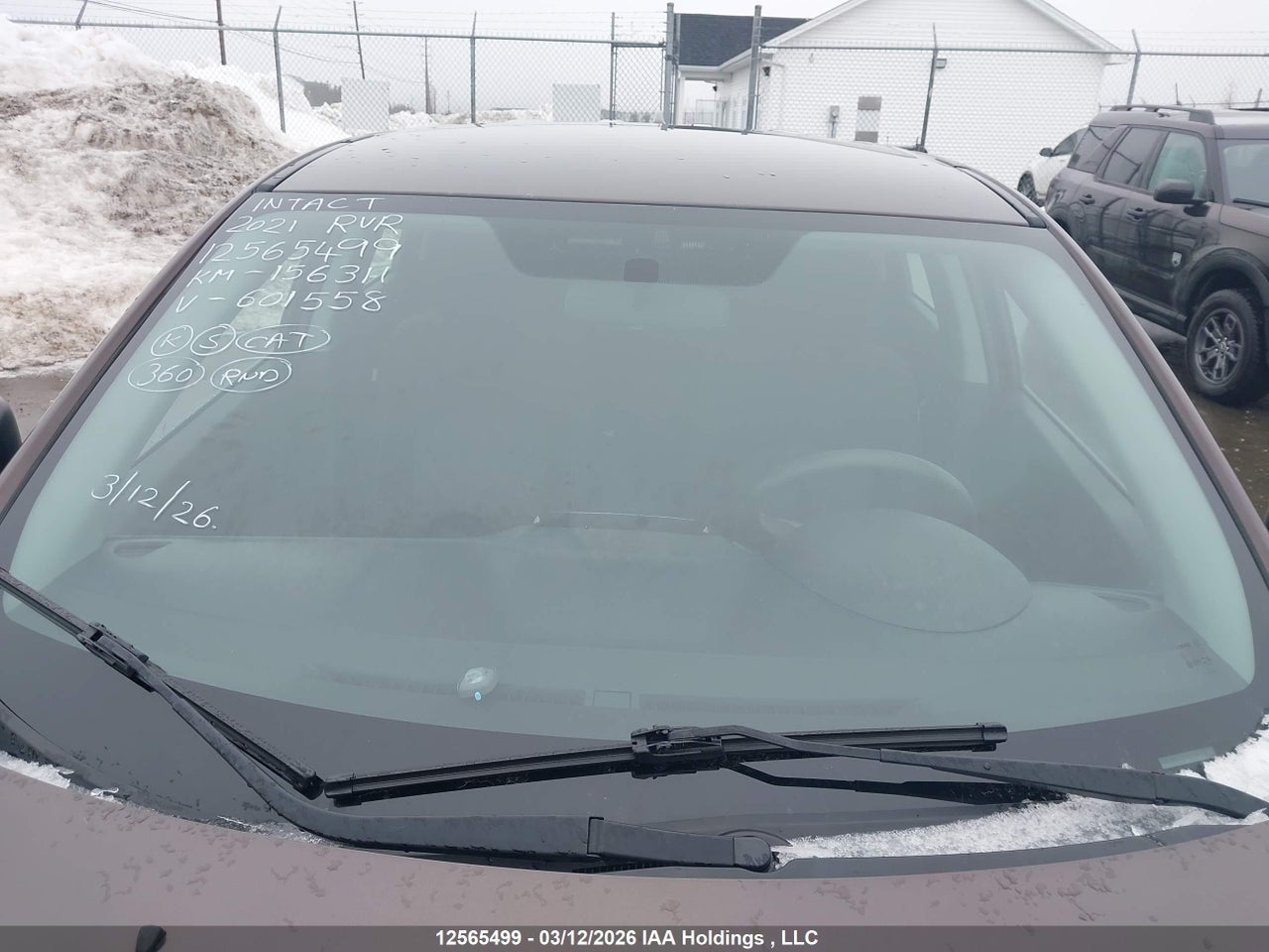 Image #/images/mount/JA4AJUAU4MU601558_17.jpg for vehicle