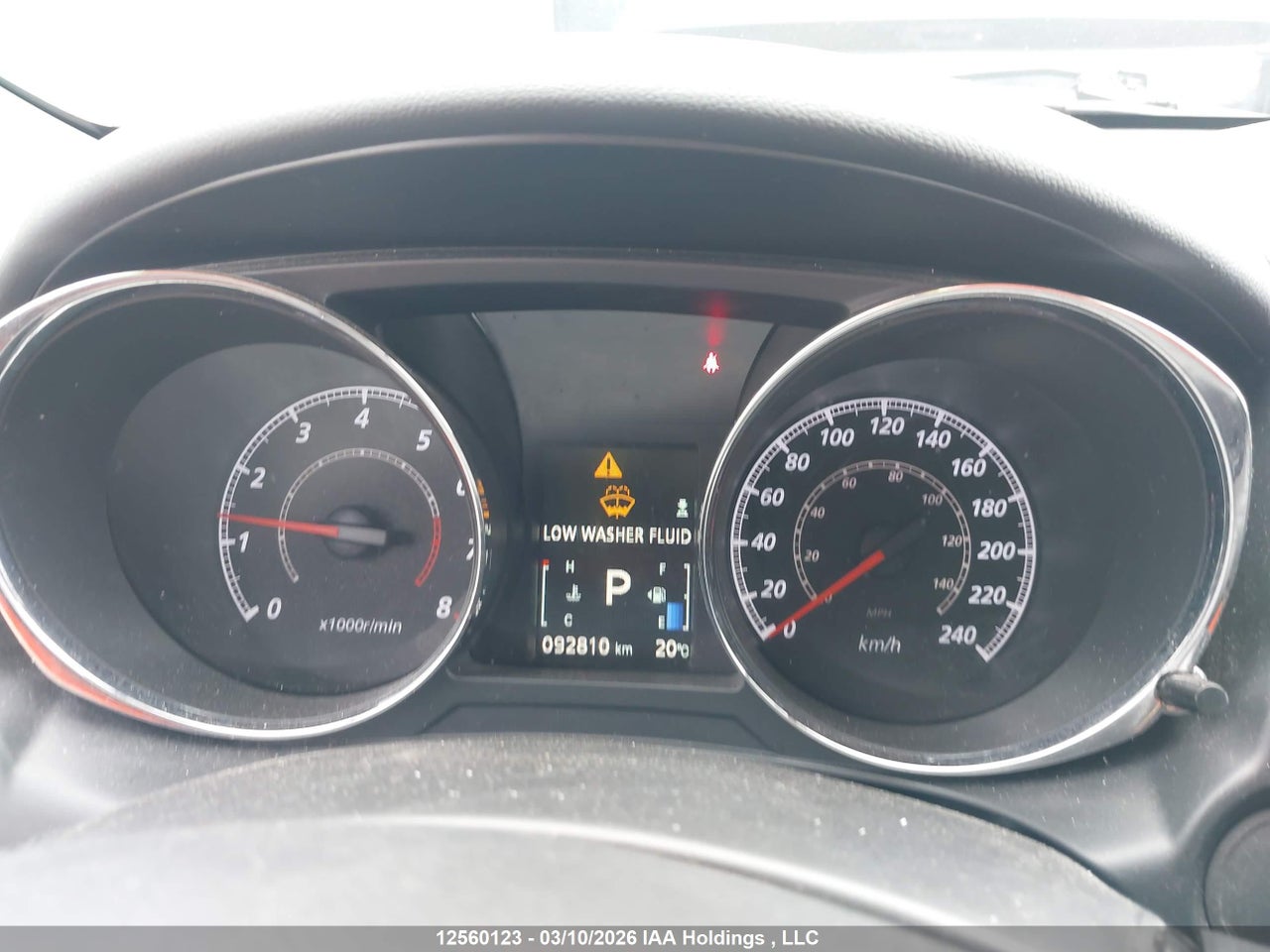 Image #/images/mount/JA4AJUAU9PU605514_07.jpg for vehicle