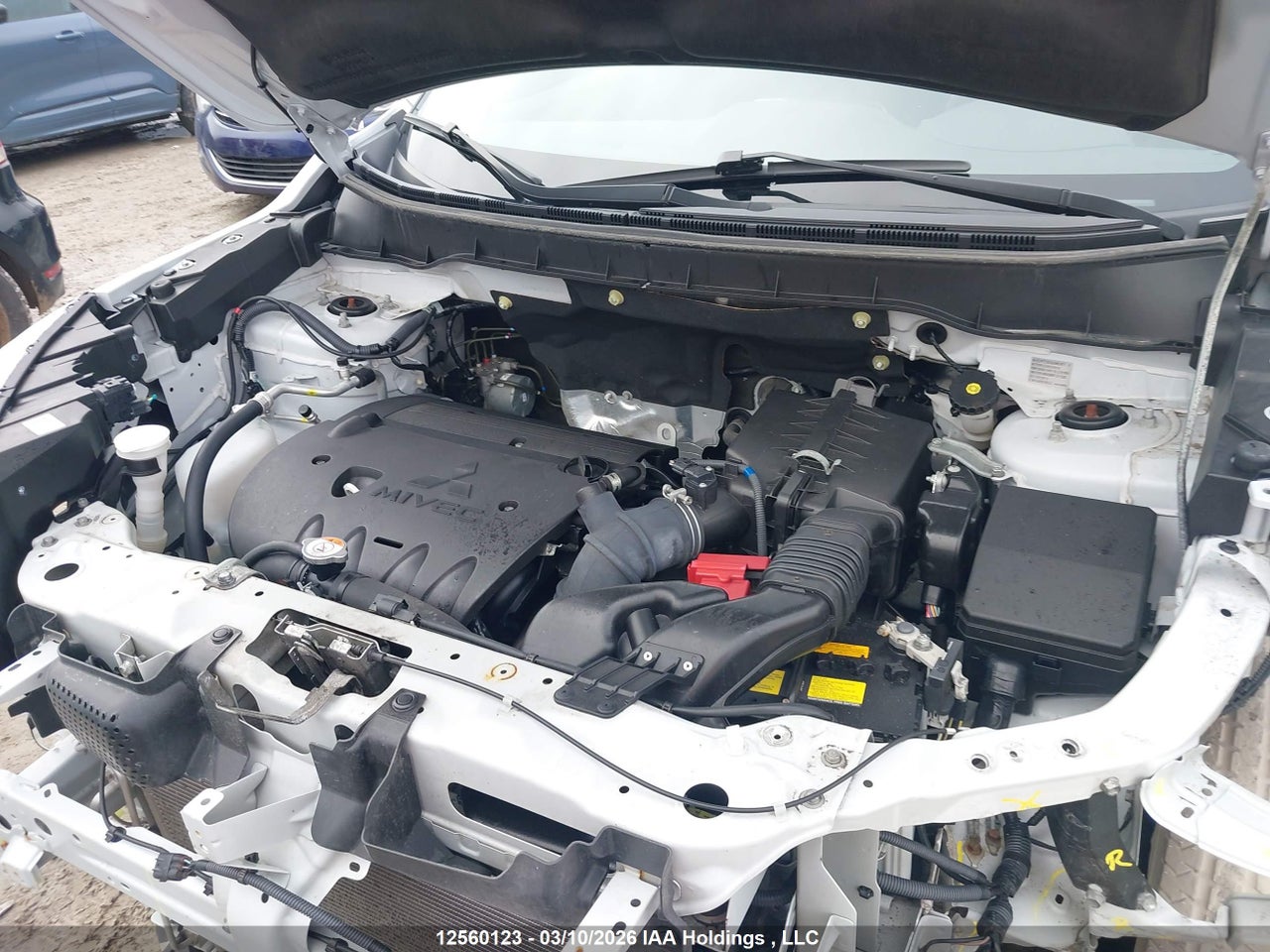 Image #/images/mount/JA4AJUAU9PU605514_10.jpg for vehicle