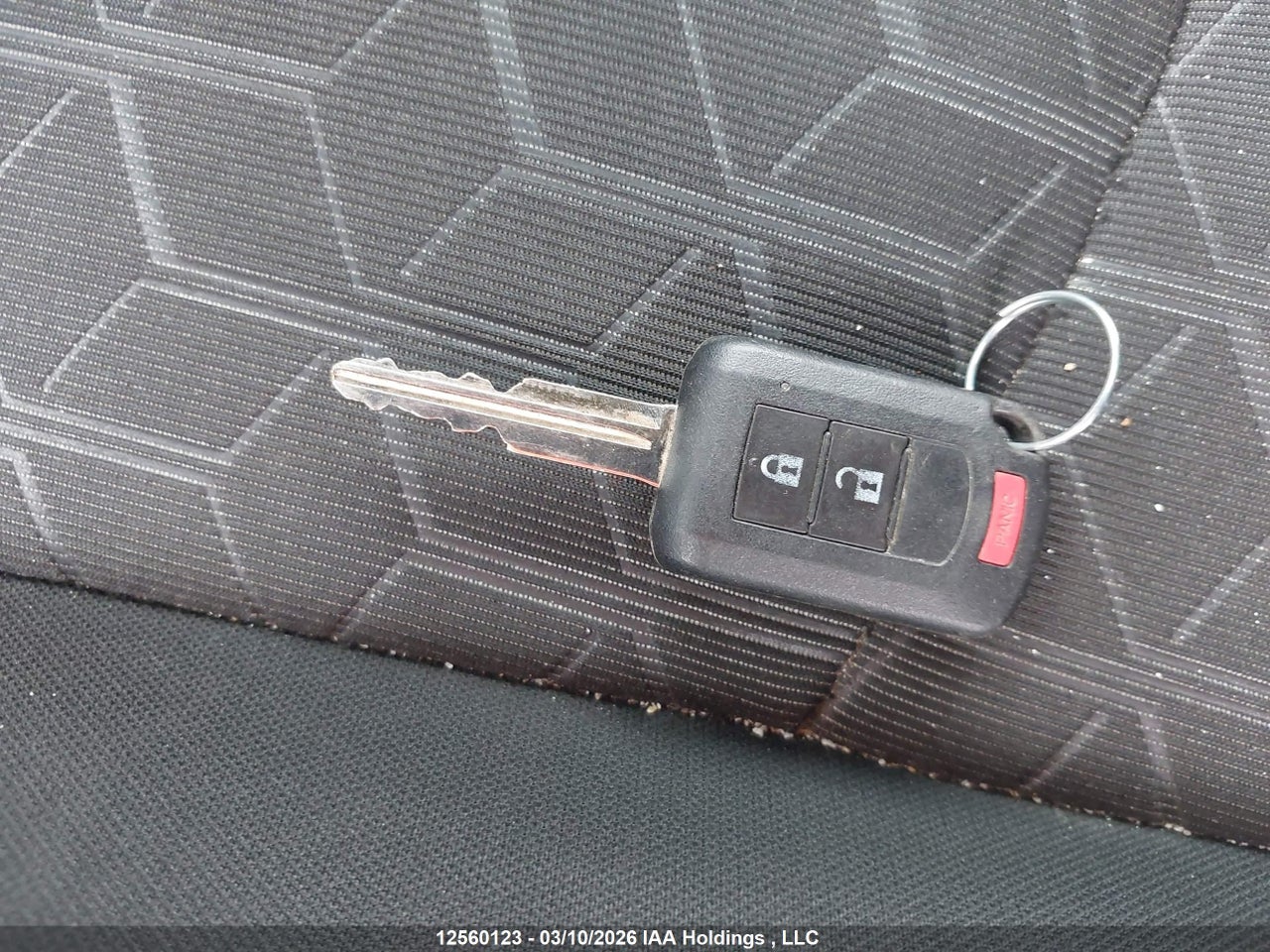 Image #/images/mount/JA4AJUAU9PU605514_11.jpg for vehicle