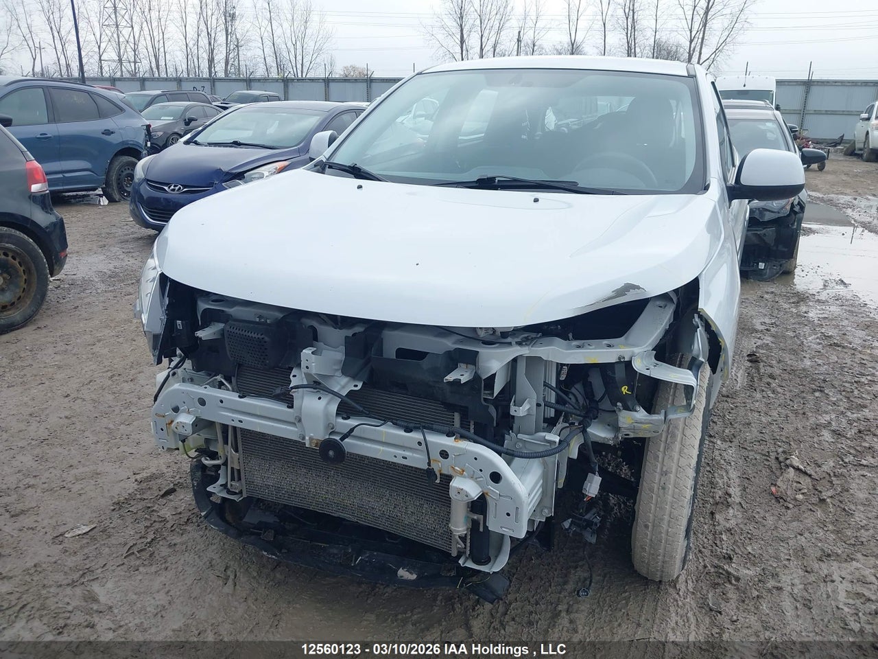 Image #/images/mount/JA4AJUAU9PU605514_13.jpg for vehicle