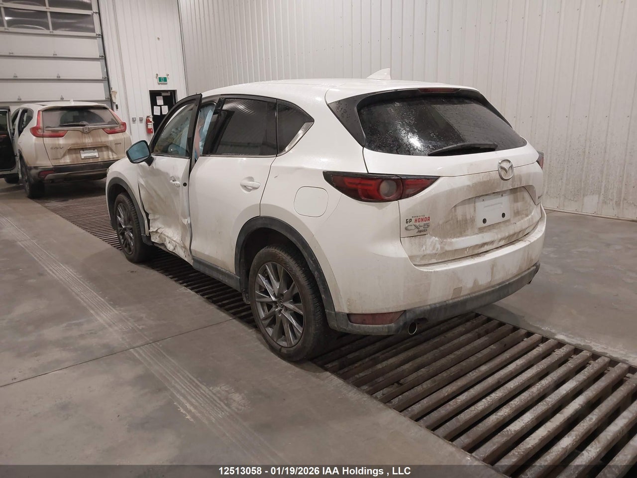 Image #/images/mount/JM3KFBDM5L0772148_03.jpg for vehicle