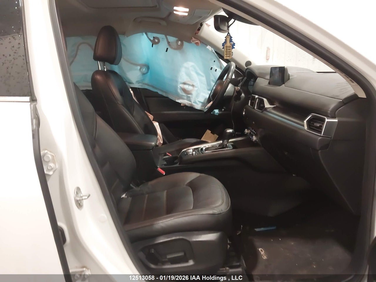 Image #/images/mount/JM3KFBDM5L0772148_05.jpg for vehicle