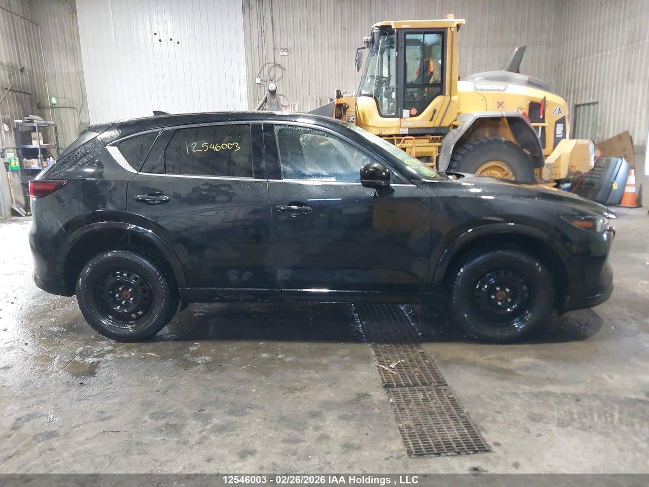 Image #/images/mount/JM3KFBDY7P0226640_13.jpg for vehicle