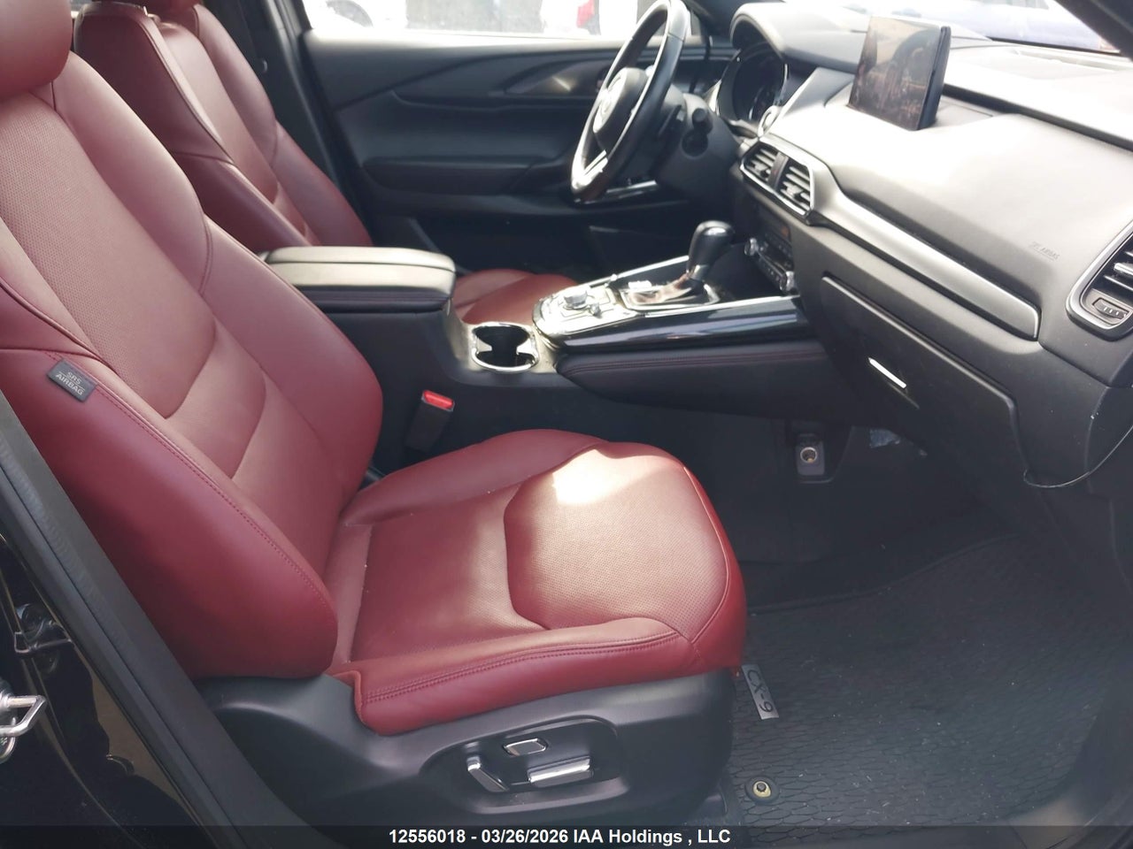 Image #/images/mount/JM3TCBDYXM0454351_05.jpg for vehicle