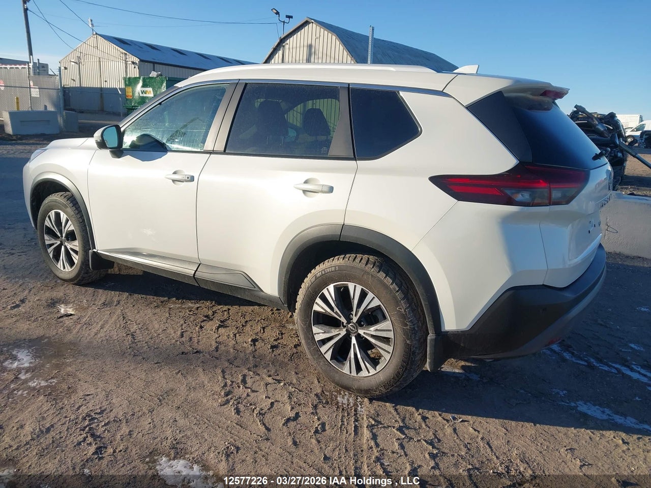 Image #/images/mount/JN8BT3BB1PW220954_03.jpg for vehicle