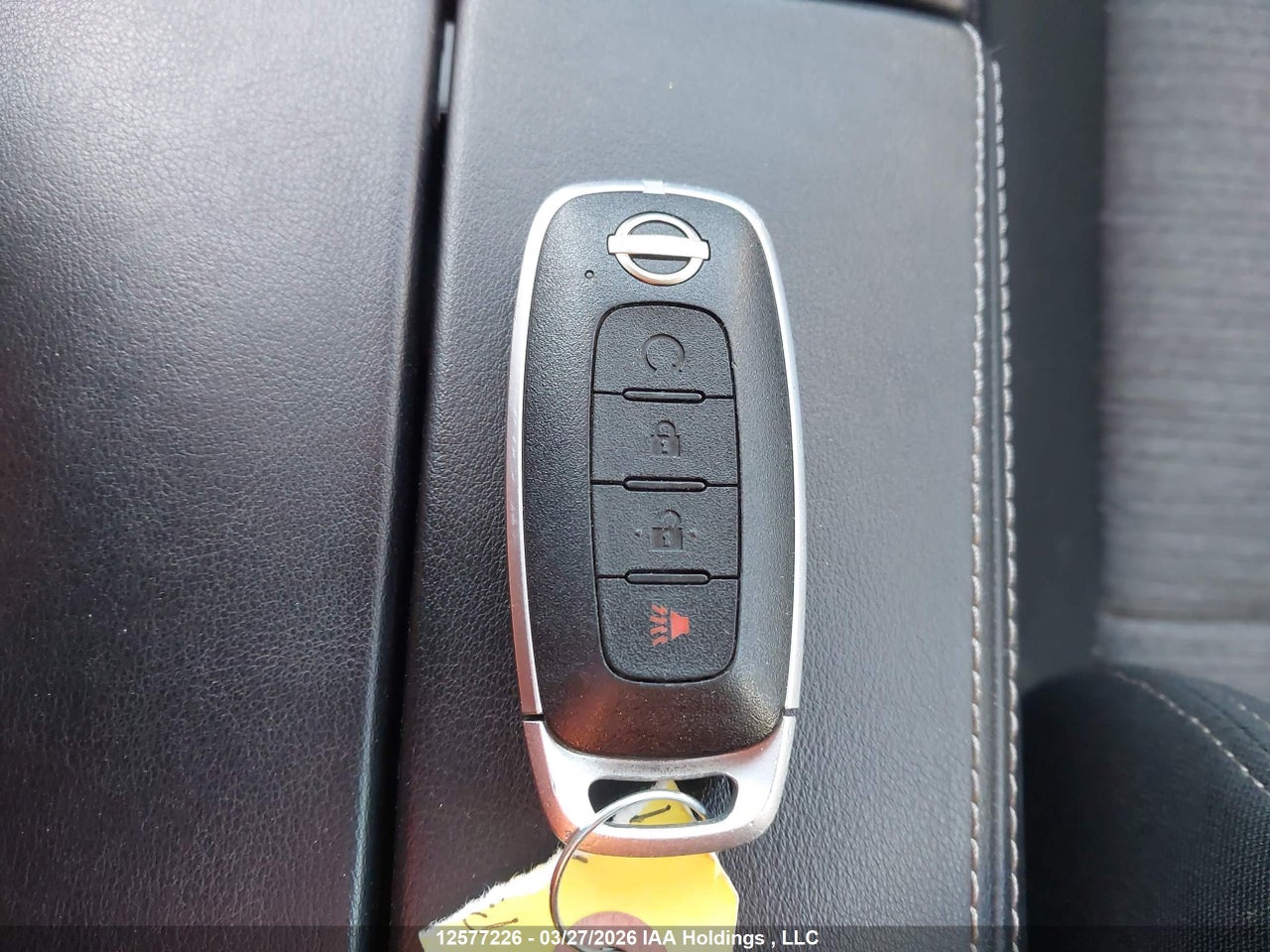 Image #/images/mount/JN8BT3BB1PW220954_11.jpg for vehicle