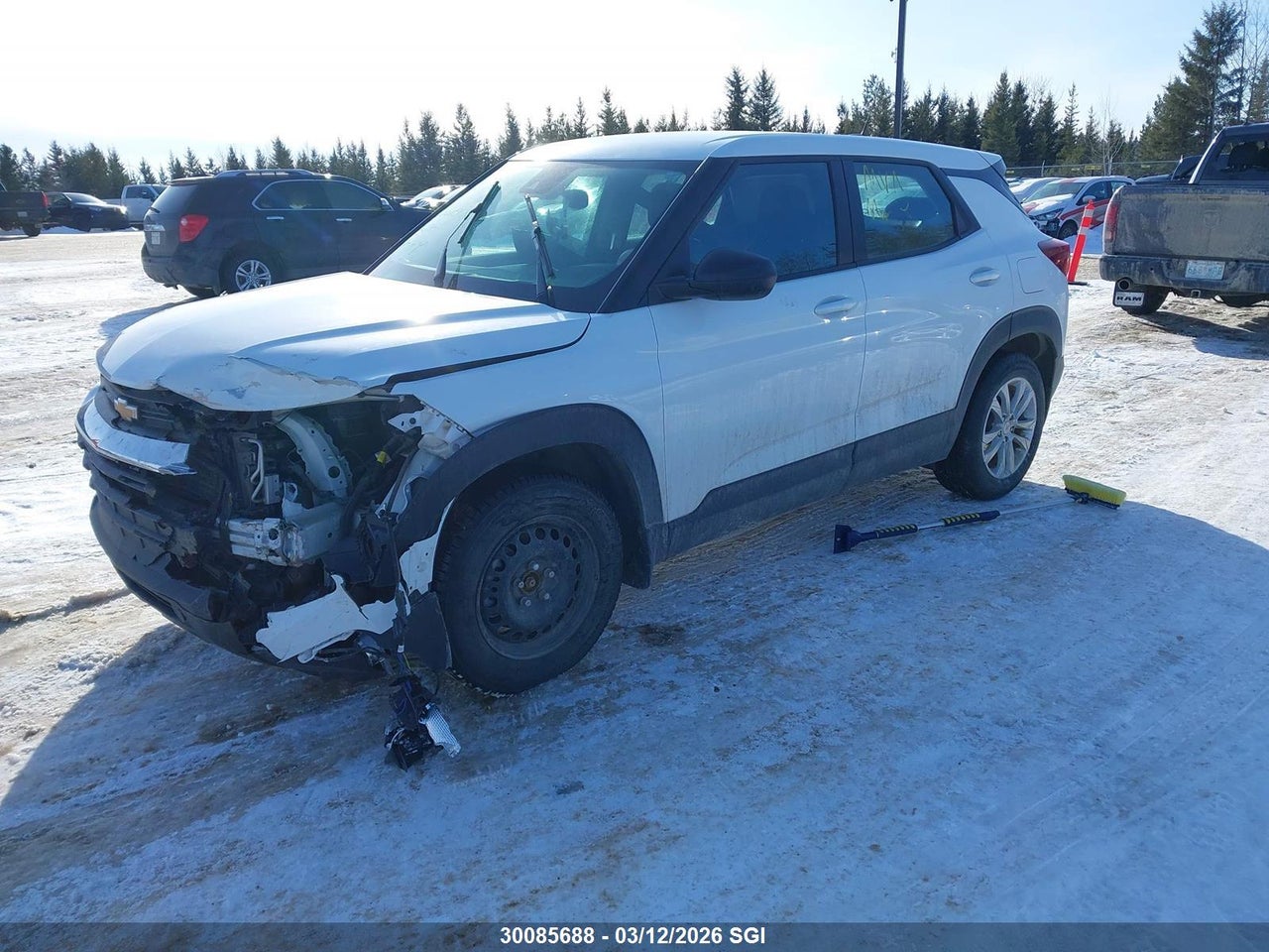 Image #/images/mount/KL79MMS23PB198523_02.jpg for vehicle