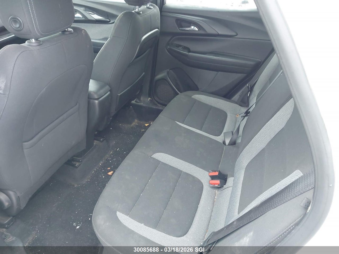 Image #/images/mount/KL79MMS23PB198523_08.jpg for vehicle