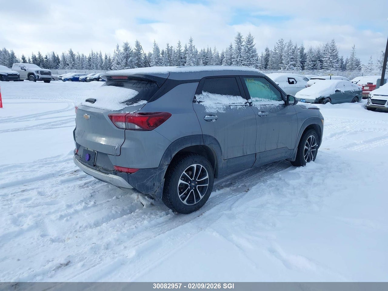 Image #/images/mount/KL79MRSL2RB167823_04.jpg for vehicle