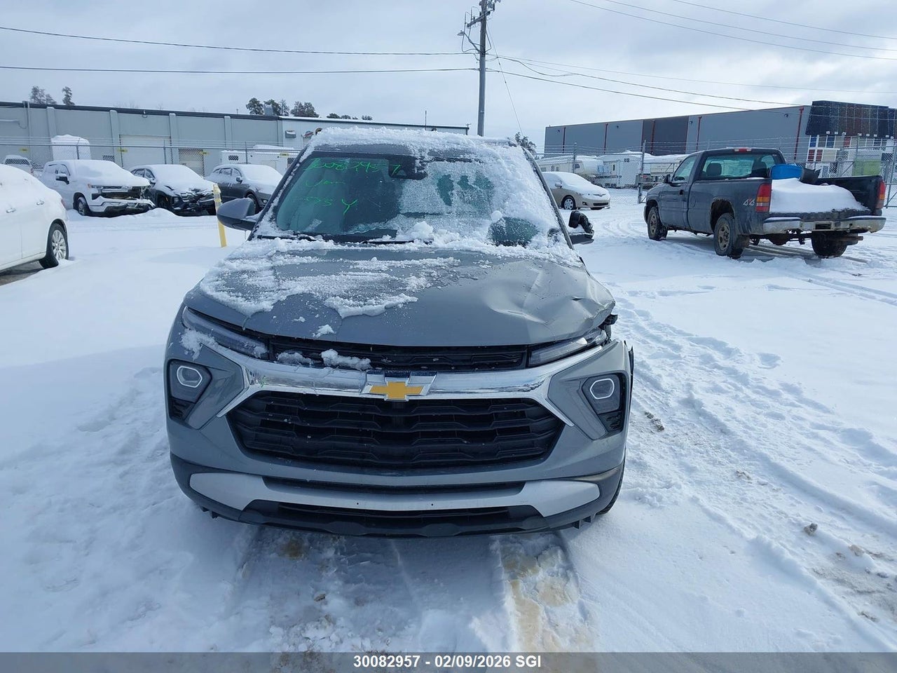 Image #/images/mount/KL79MRSL2RB167823_12.jpg for vehicle