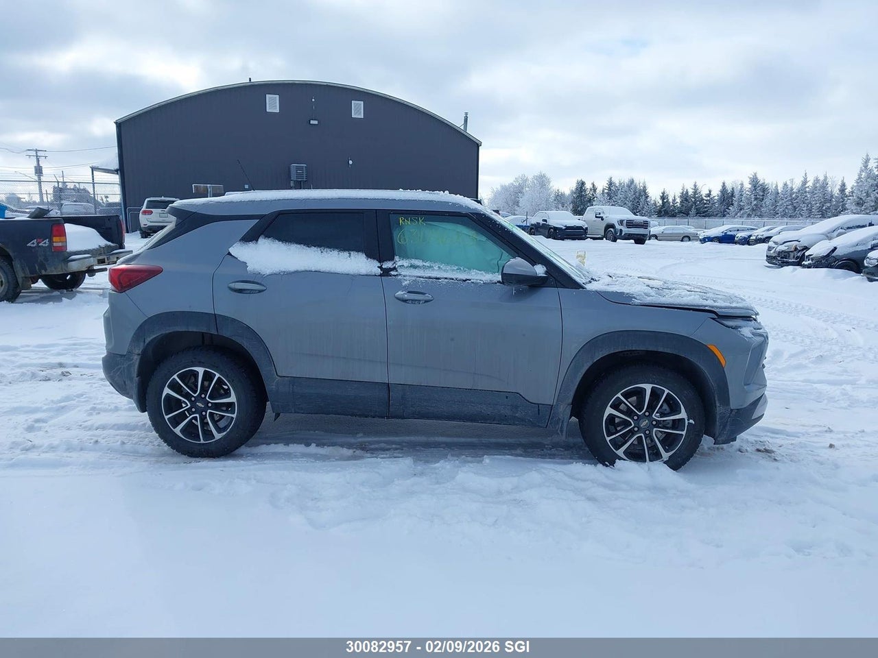 Image #/images/mount/KL79MRSL2RB167823_13.jpg for vehicle