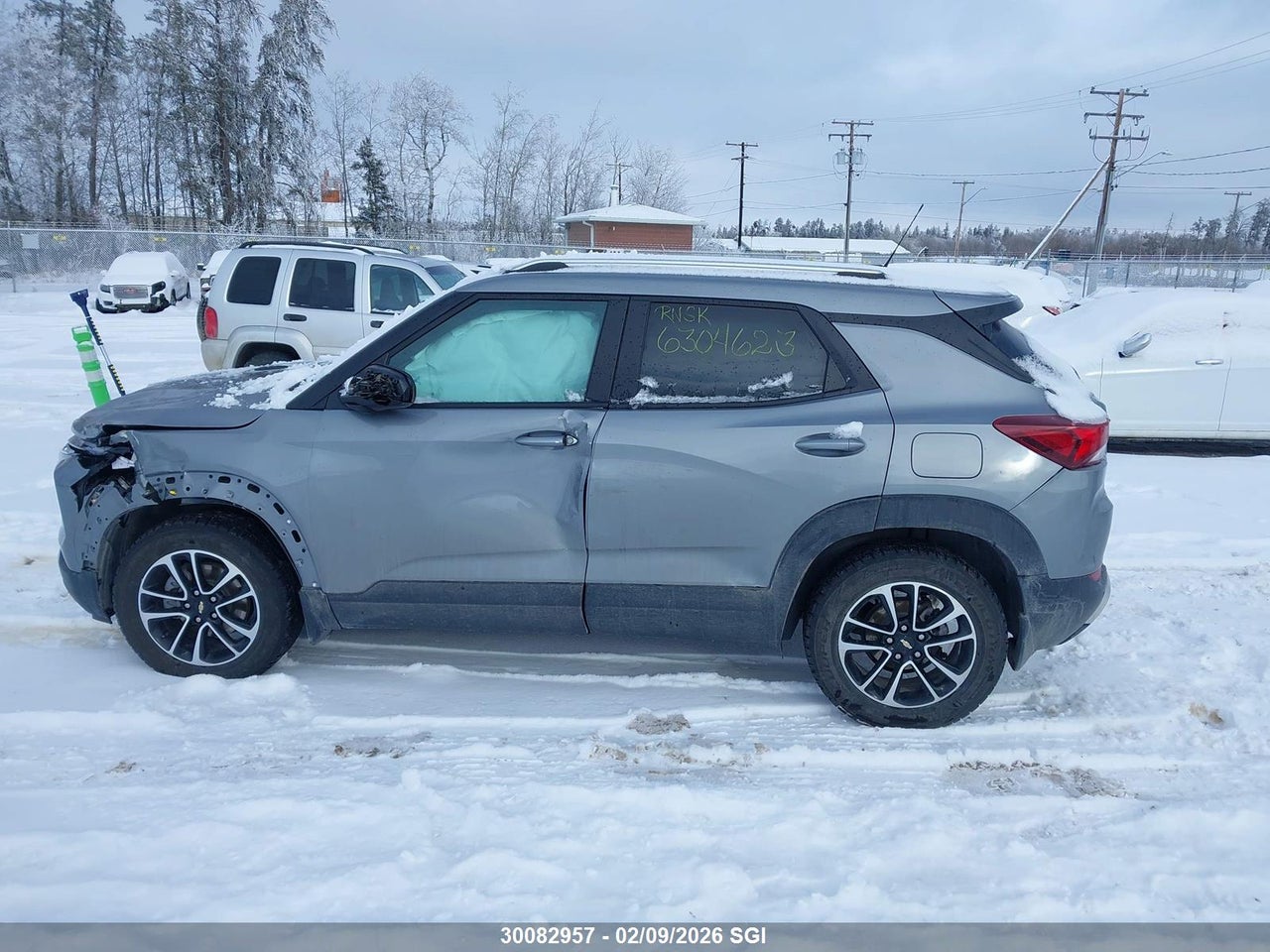 Image #/images/mount/KL79MRSL2RB167823_14.jpg for vehicle