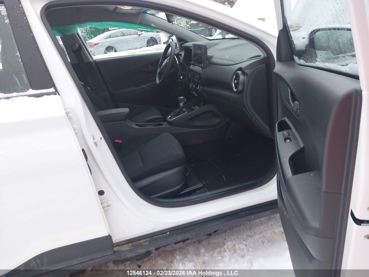 Image #/images/mount/KM8K1CAB5NU920970_05.jpg for vehicle