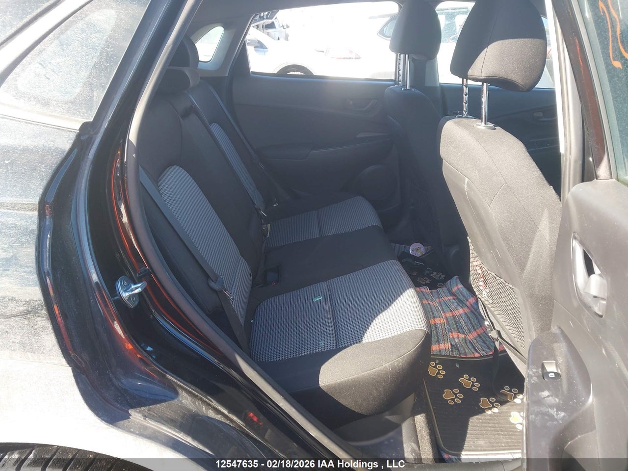 Image #/images/mount/KM8K22AA3LU581086_08.jpg for vehicle