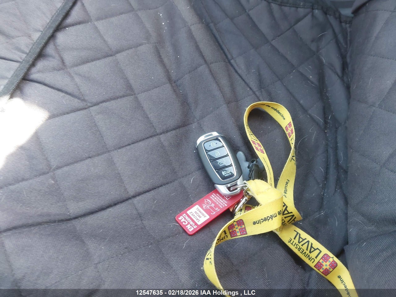 Image #/images/mount/KM8K22AA3LU581086_11.jpg for vehicle