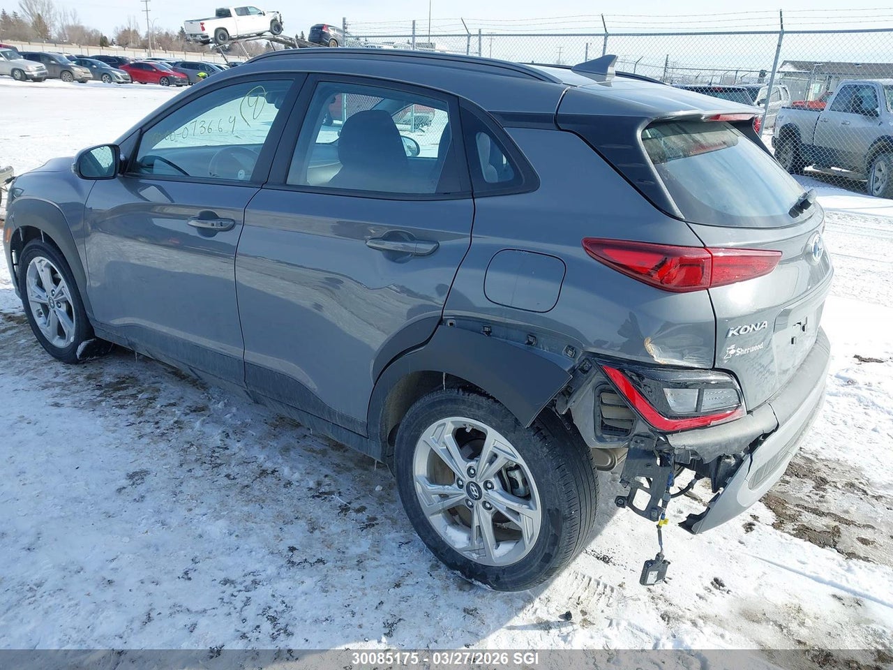 Image #/images/mount/KM8K22AB8PU969381_03.jpg for vehicle