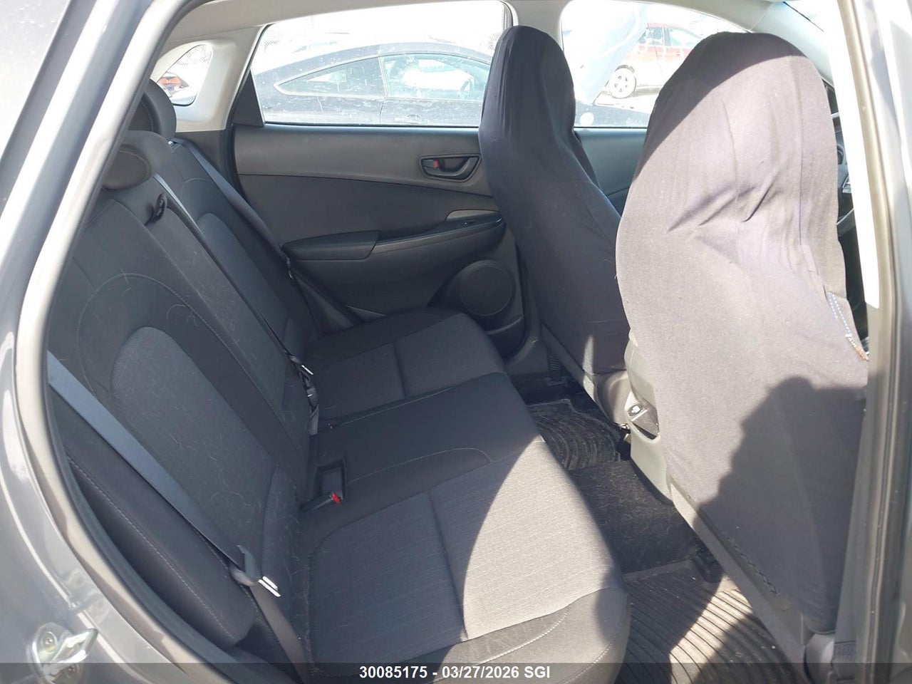 Image #/images/mount/KM8K22AB8PU969381_08.jpg for vehicle