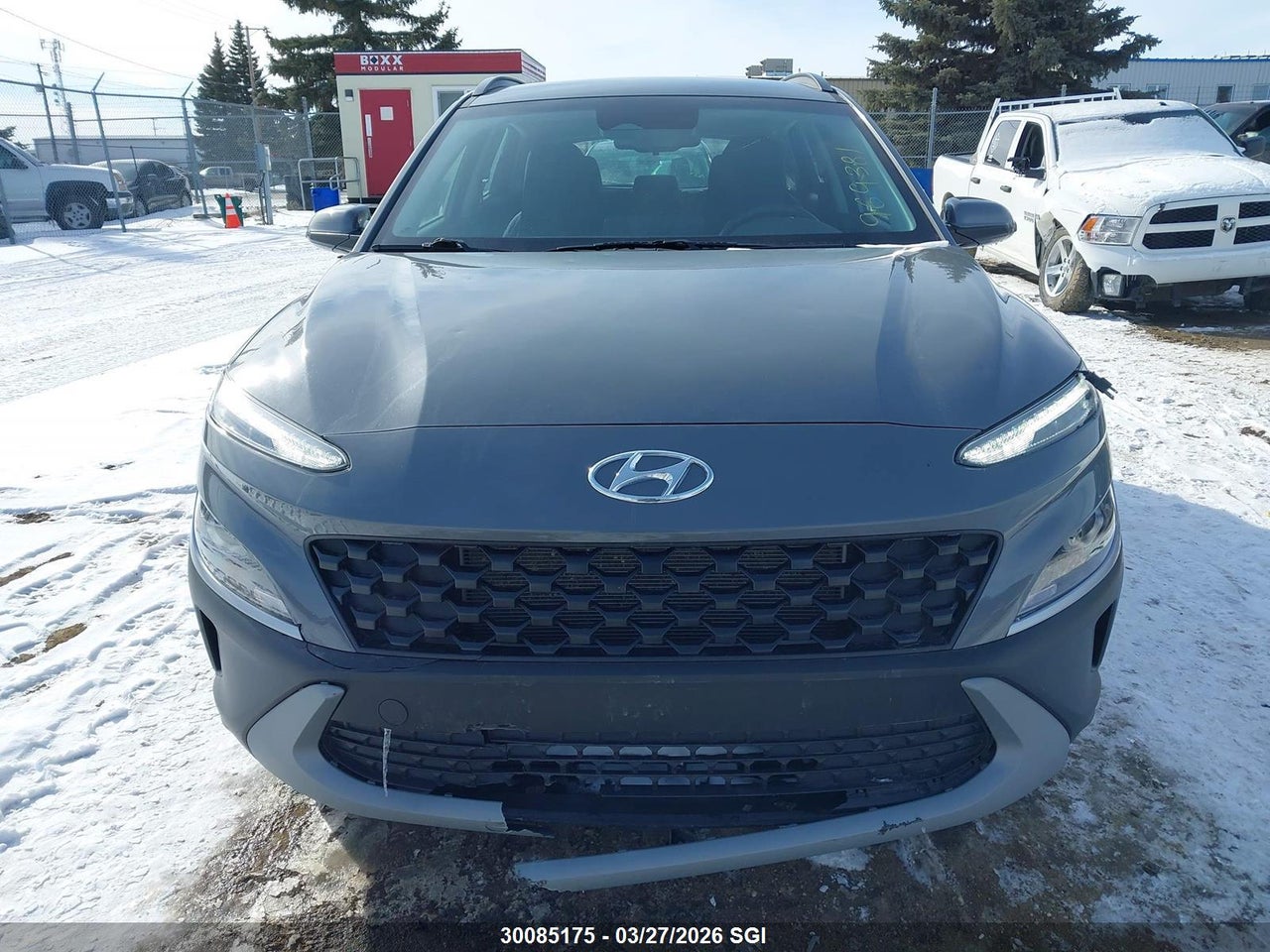 Image #/images/mount/KM8K22AB8PU969381_12.jpg for vehicle