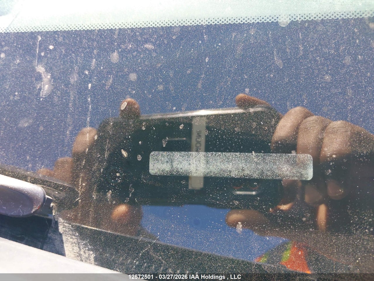 Image #/images/mount/KM8K33AG7NU153032_20.jpg for vehicle