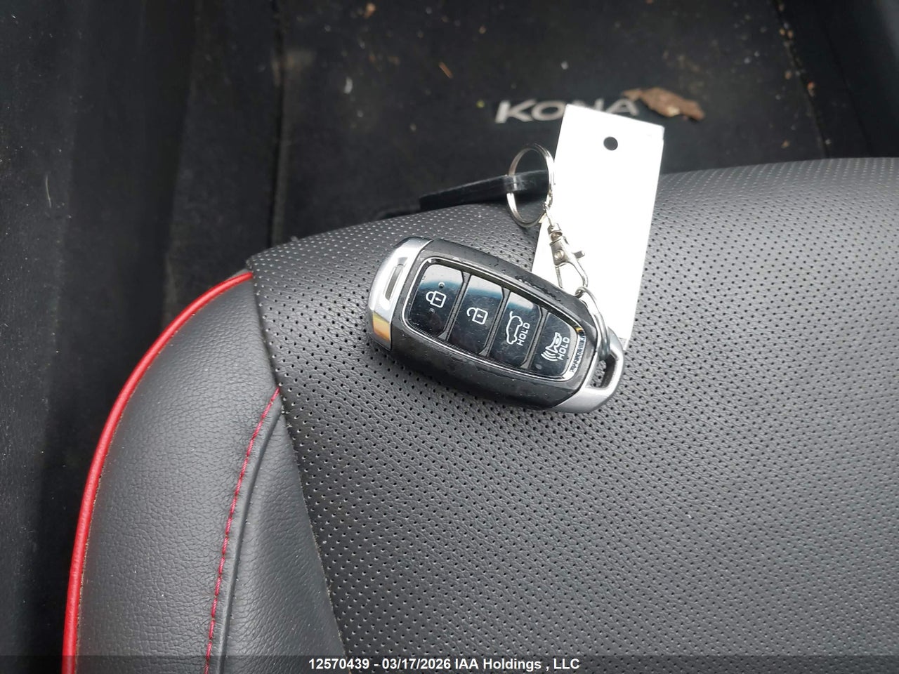 Image #/images/mount/KM8K5CA50LU552211_11.jpg for vehicle