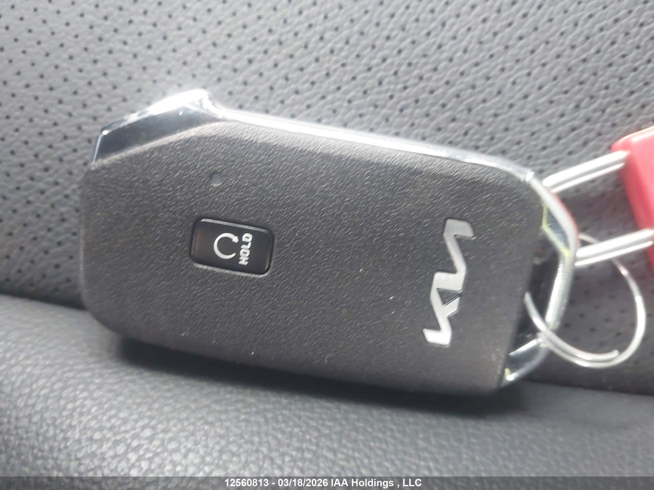 Image #/images/mount/KNDPVCDF3R7295406_11.jpg for vehicle