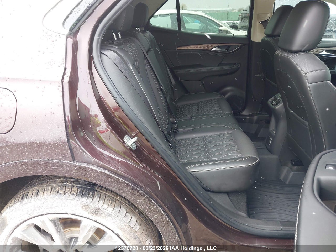 Image #/images/mount/LRBFZSR46ND075012_08.jpg for vehicle