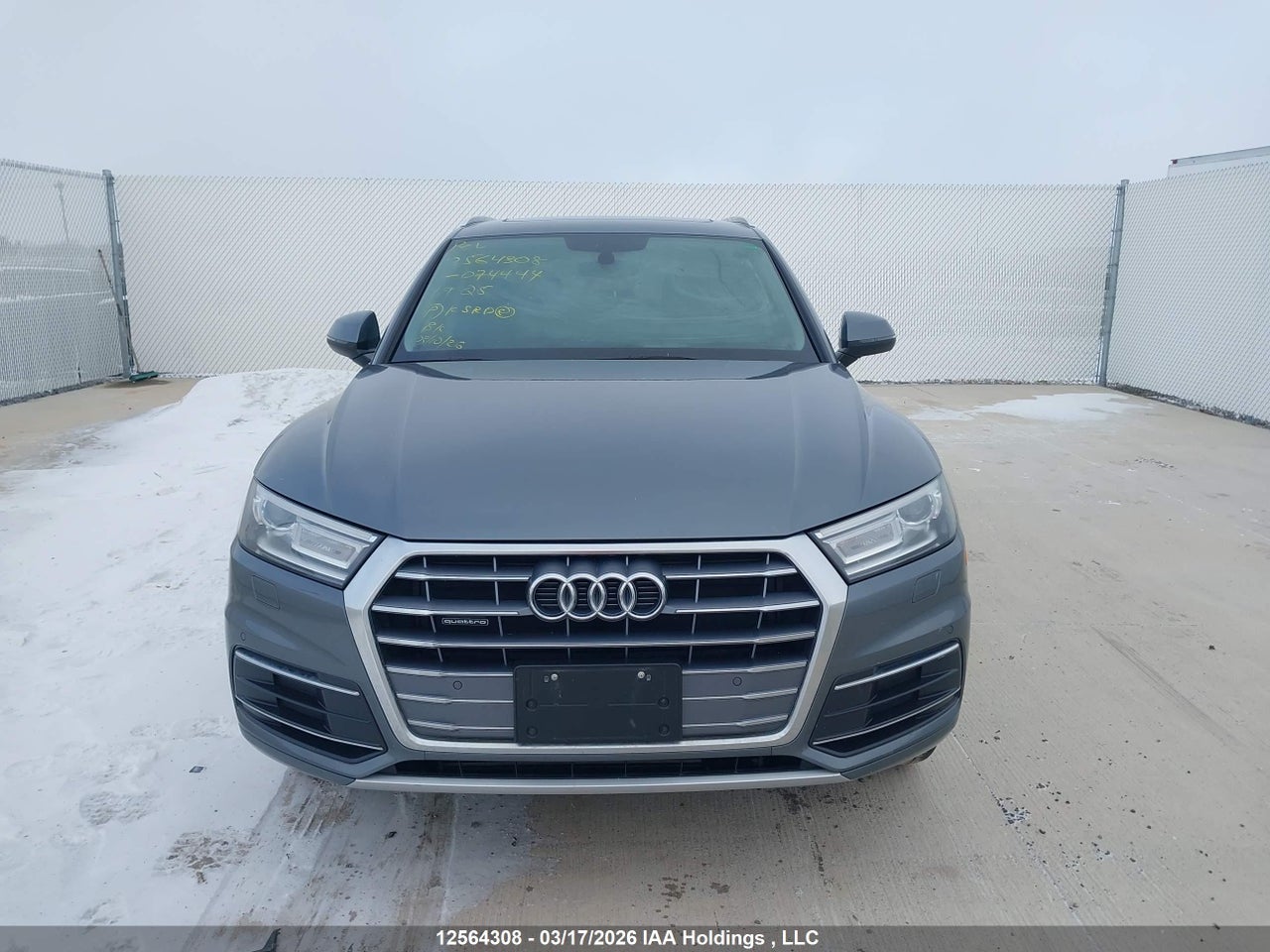 Image #/images/mount/WA1BNAFYXK2074444_12.jpg for vehicle