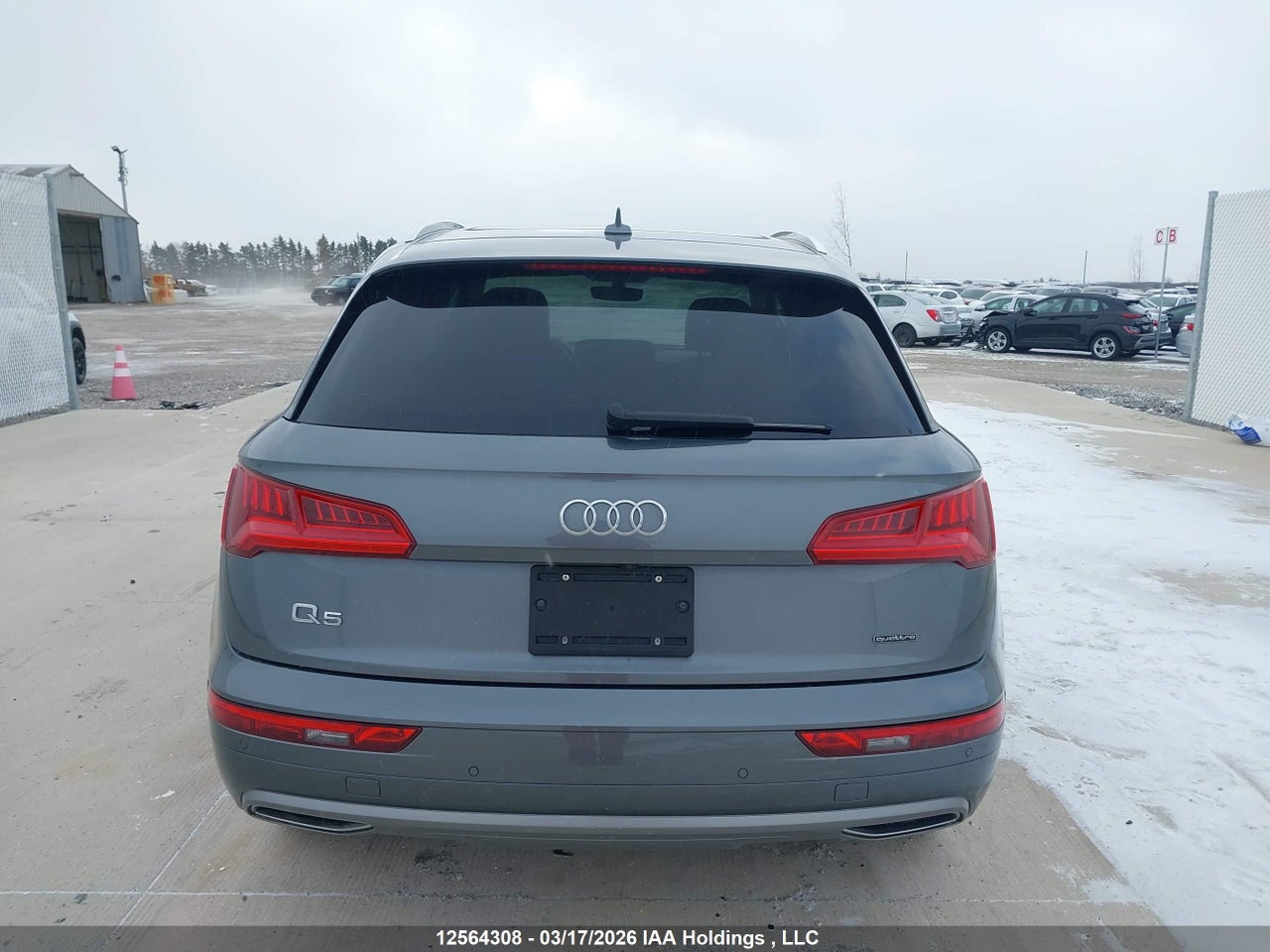 Image #/images/mount/WA1BNAFYXK2074444_16.jpg for vehicle