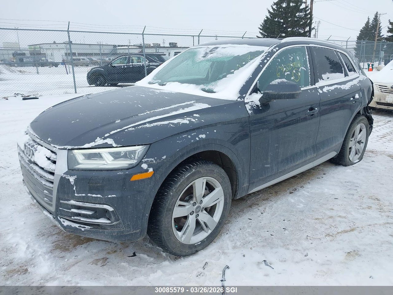 Image #/images/mount/WA1CNAFY1K2037853_02.jpg for vehicle