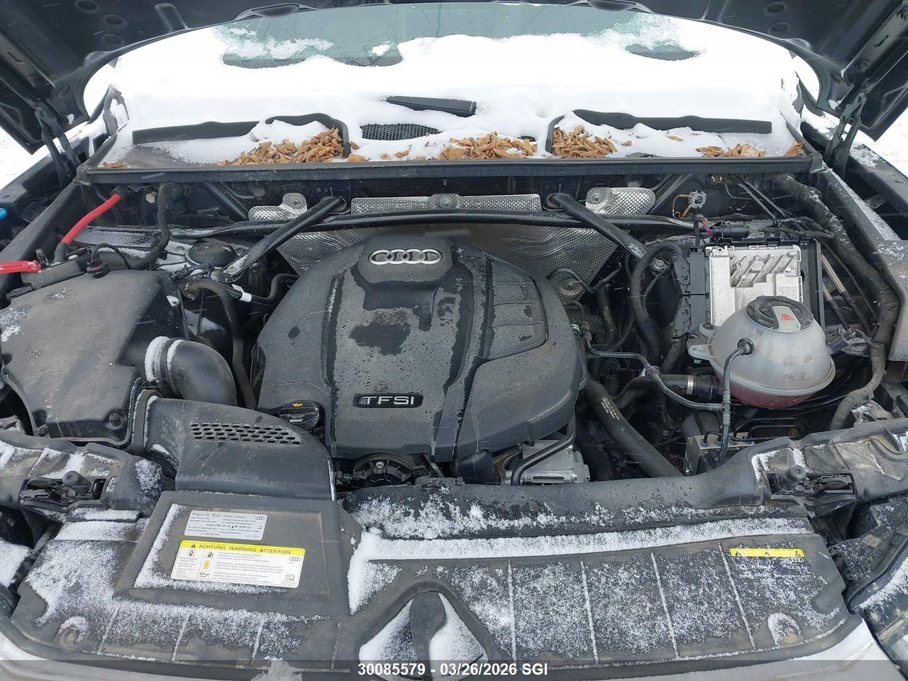 Image #/images/mount/WA1CNAFY1K2037853_10.jpg for vehicle