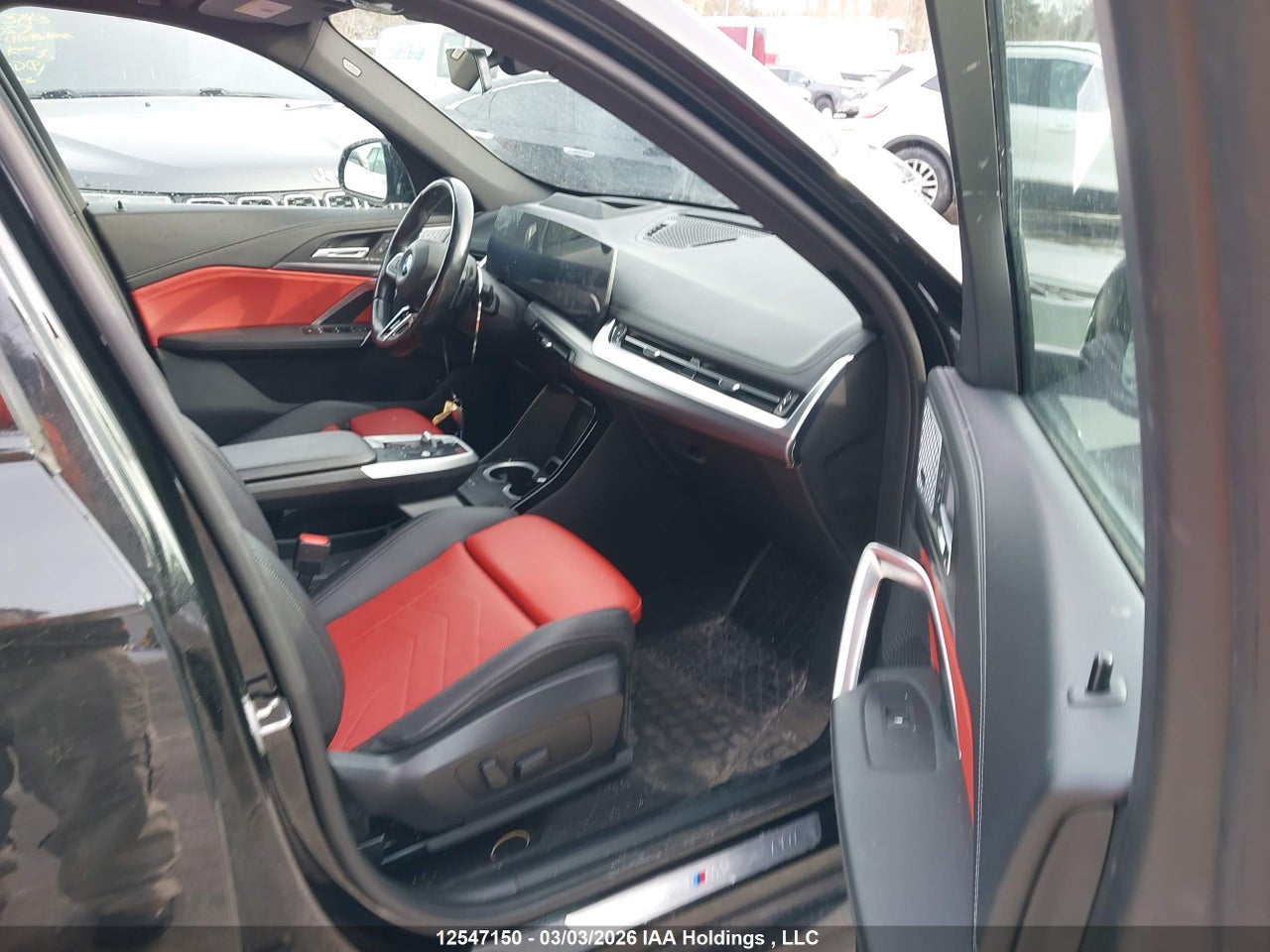 Image #/images/mount/WBX73EF05P5W32289_05.jpg for vehicle