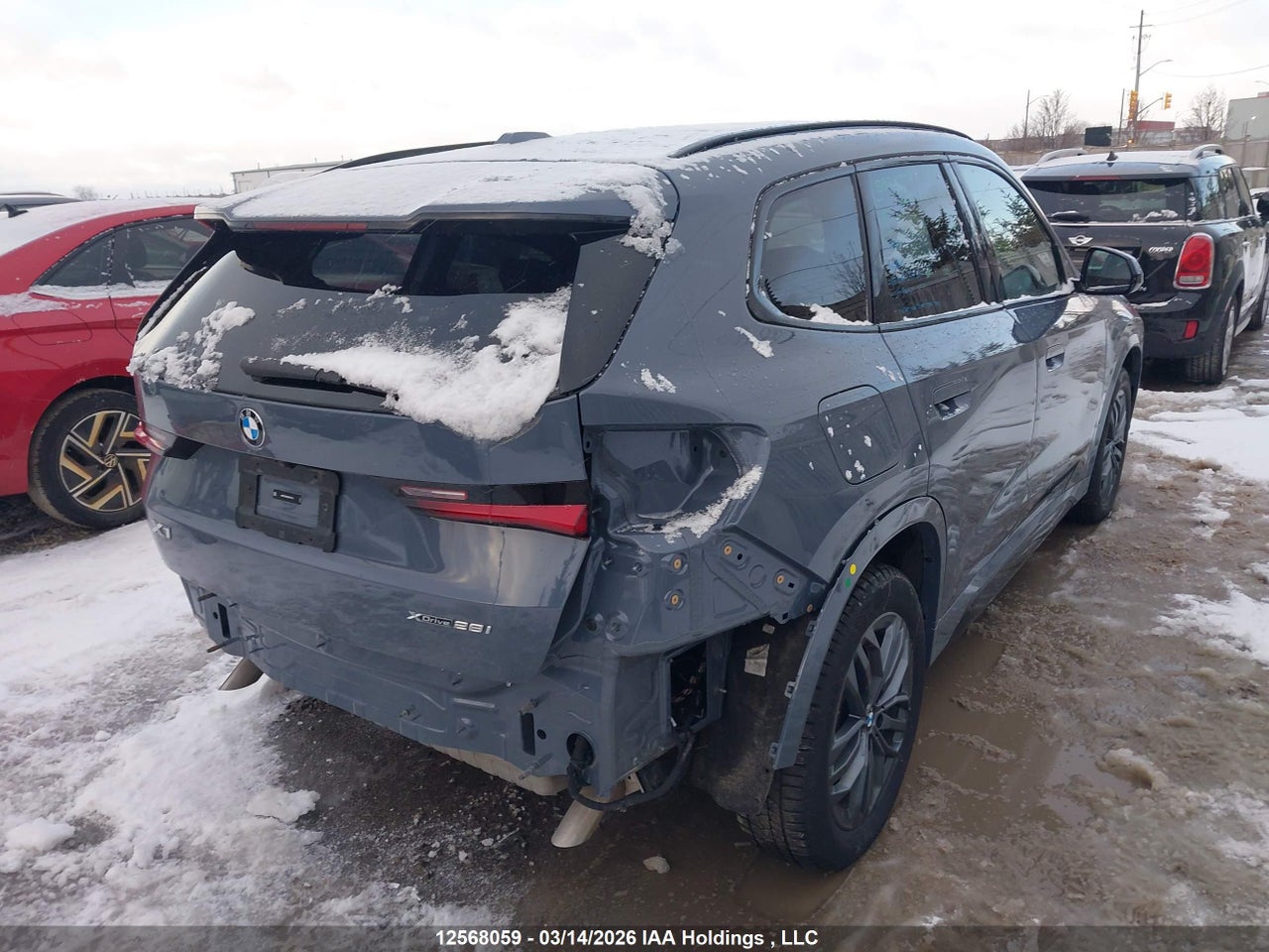 Image #/images/mount/WBX73EF0XR5Y51512_04.jpg for vehicle