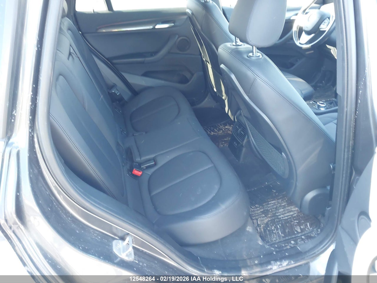 Image #/images/mount/WBXJG9C05L5P11526_08.jpg for vehicle